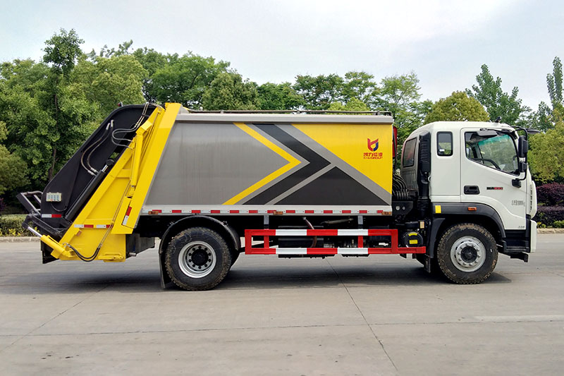 福田瑞沃ES7压缩式垃圾车（13方）图片7